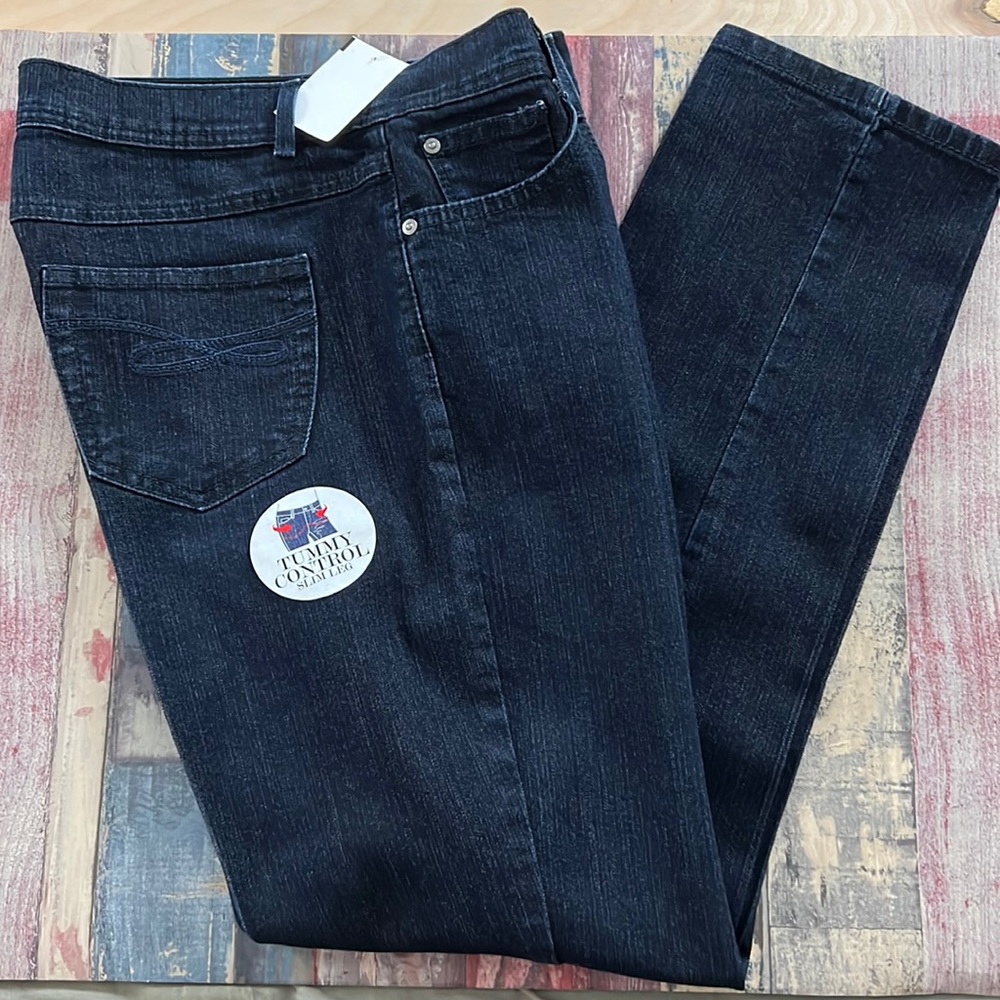 1683 NWT Style & Co. Creased Jeans. Sz12